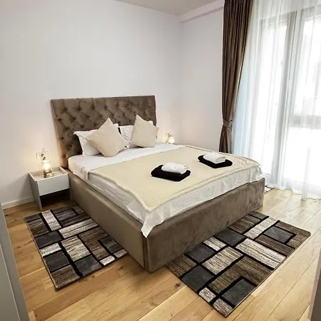 Lägenhet Monarch Luxury