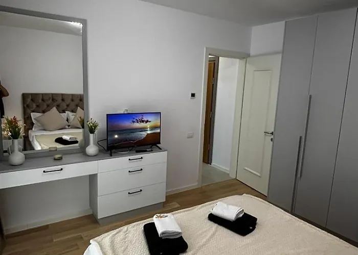 Monarch Luxury Appartement *